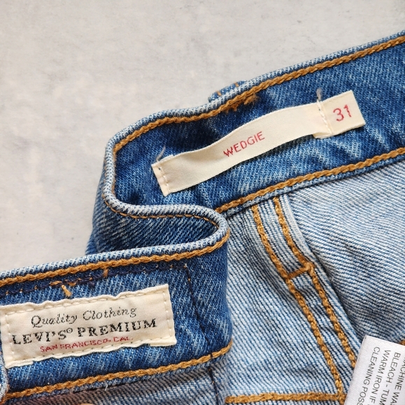 Levi's sz. 31 wedgie jeans distressed busted knee free people 22861-0059 FP - Picture 12 of 17